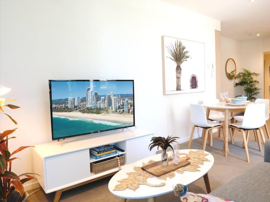 Broadbeach Stunner Modern And Central Gold Coast Luaran gambar