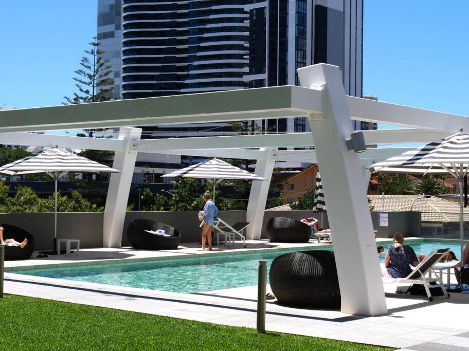 Broadbeach Stunner Modern And Central Gold Coast Luaran gambar