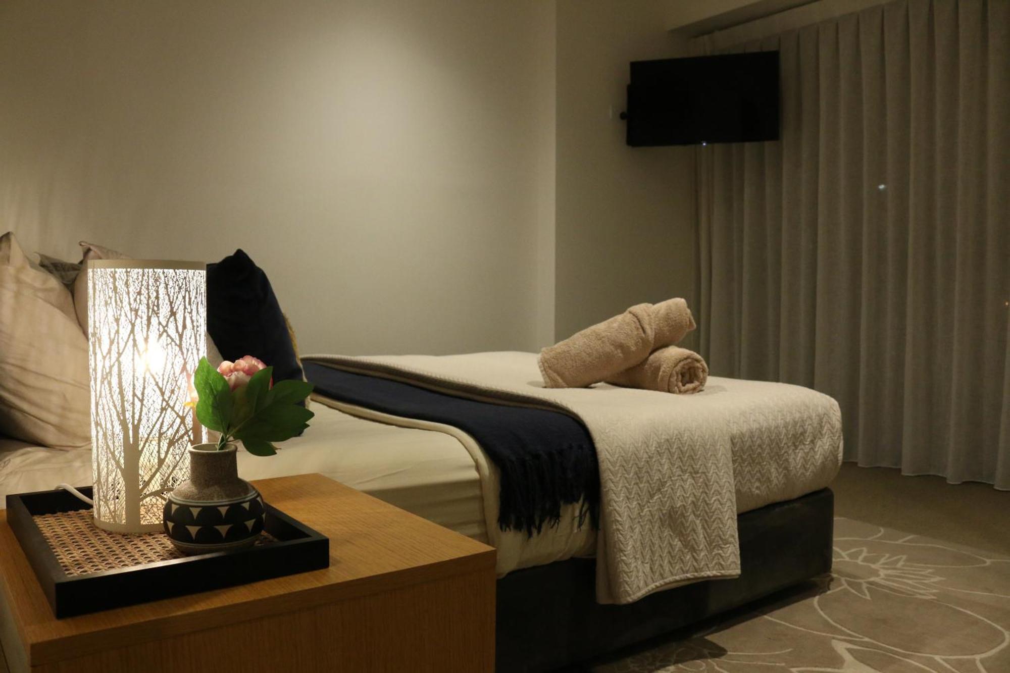 Broadbeach Stunner Modern And Central Gold Coast Luaran gambar